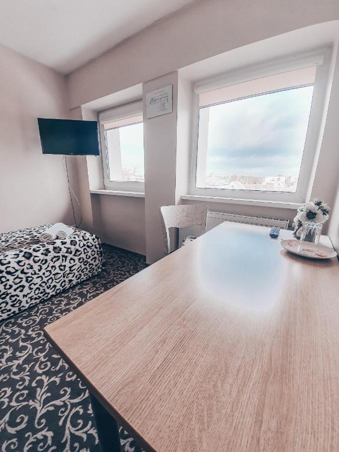 Hotel Pervaza Panevėžys Zewnętrze zdjęcie