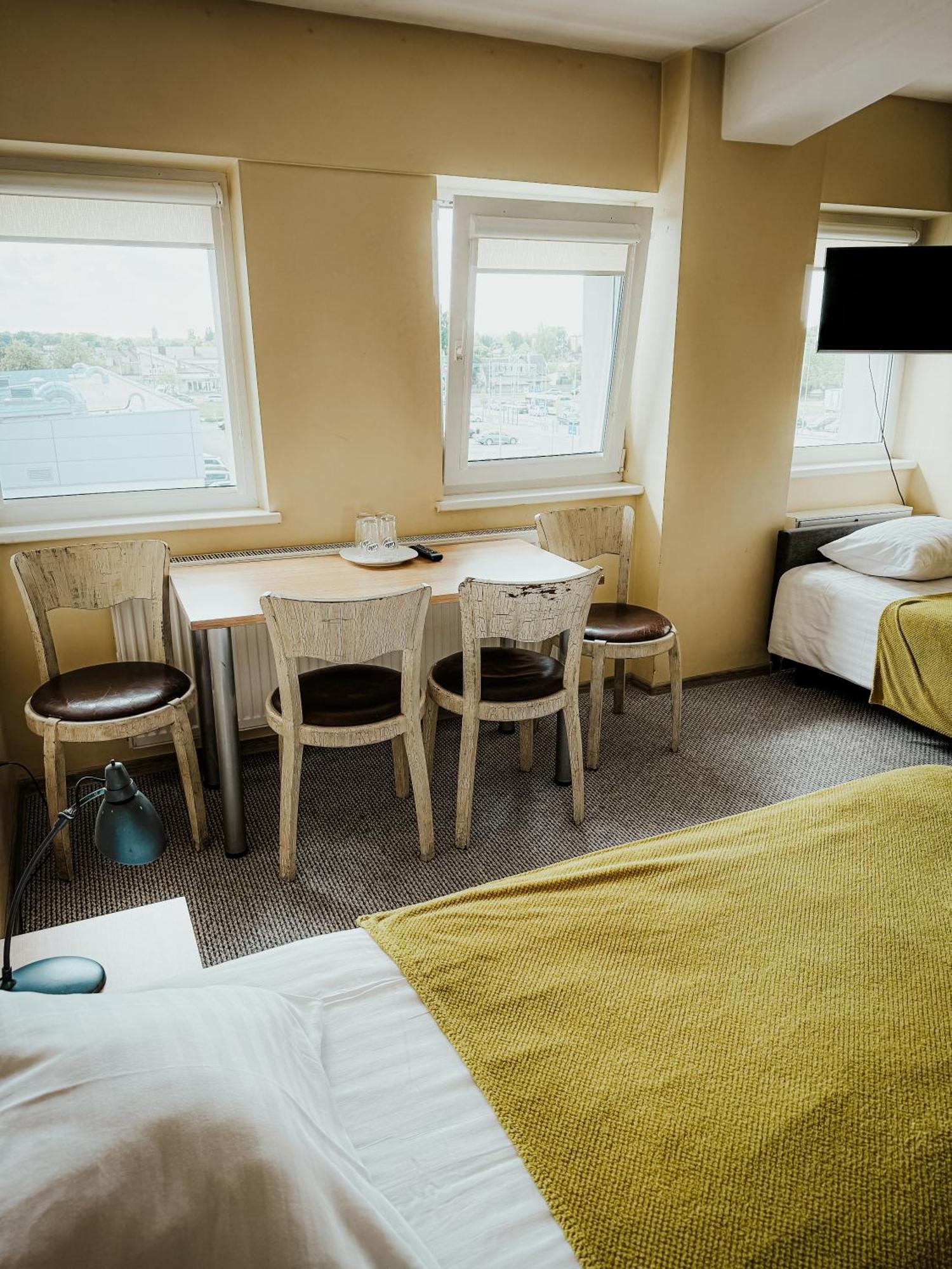 Hotel Pervaza Panevėžys Zewnętrze zdjęcie